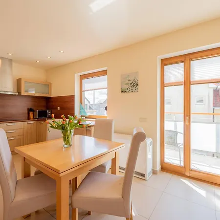 Wooden Sun Seasons 24 In Close To The By Renters Rewal